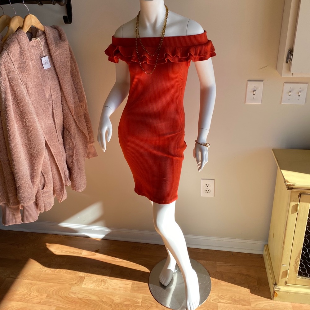 Off the shoulder ribbed dress